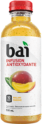 Bouteille de boisson Bai « Malawi Mangue » remplie d’un liquide jaune et avec un bouchon rouge. Sur l’étiquette, on peut lire « Infusion antioxydante Bai, 10 calories/bouteille ».